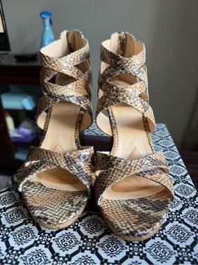 Isola NIB Women’s Snakeskin Strappy High Heel Wedge Sandals - Brown - NWTs